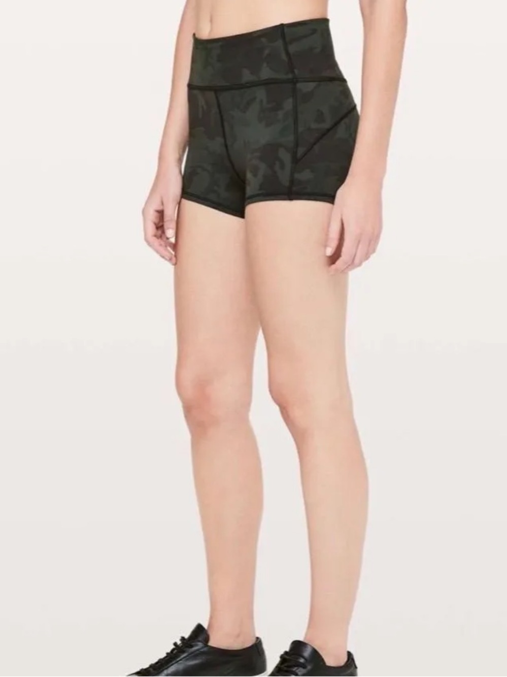 Lululemon In Movement Short *Everlux 2.5" Incognito Camo Multi Gator